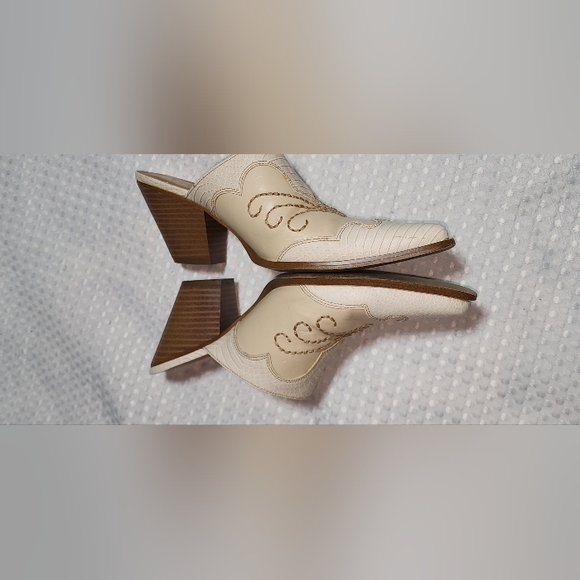 RAMPAGE EUC WOMEN'S SIZE 8.5 RILLEY COWGIRL MULES SLIPON SHOES - Picture 4 of 6